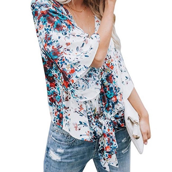 Beautiful woman floral blouse batwing sleeve top - Picture 3 of 6